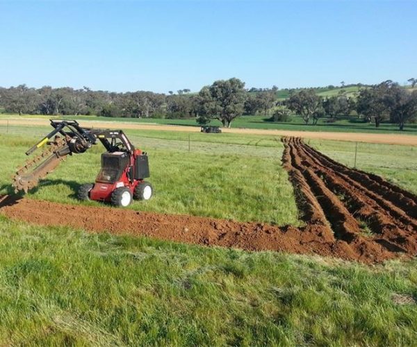 WORK BEGINS ON NEW SPEEDWAY TRACKS AT WOODSTOCK PARK SPEEDWAY